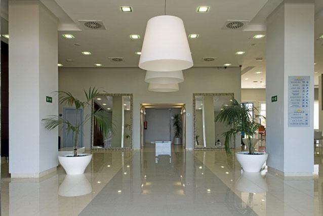 Vacanza Sunbeach Hotel Guardamar del Segura Buitenkant foto